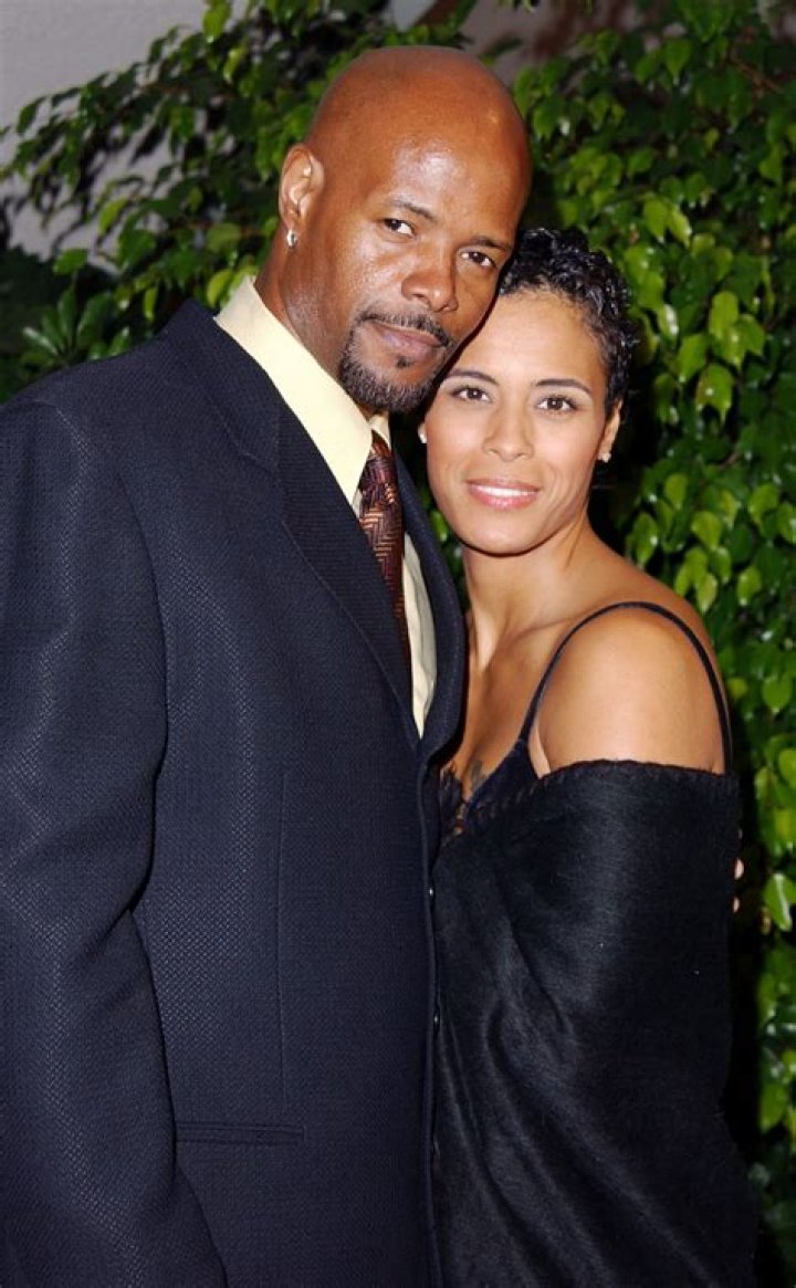 Unveiling Shawn Wayans' Relationships: Discoveries And Insights